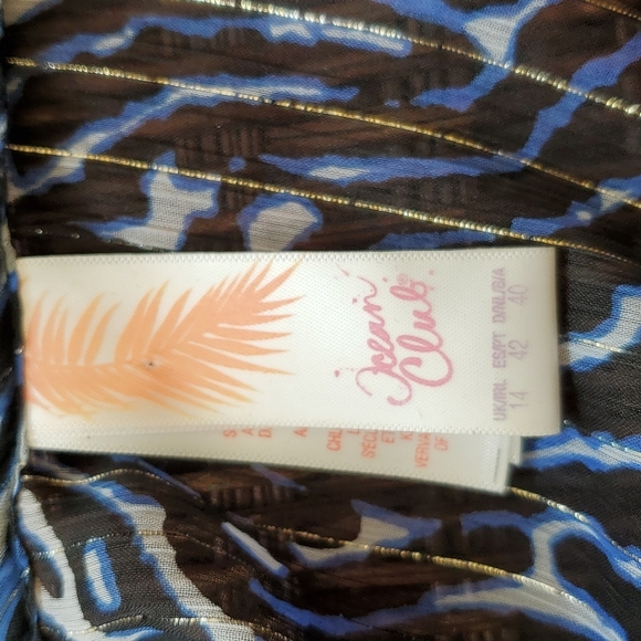 Ocean Club swimsuit cover up - Picture 8 of 9